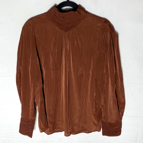 RW&CO. Rust Brown Long Sleeve Mock Neck Silky Blouse M - Picture 16 of 16